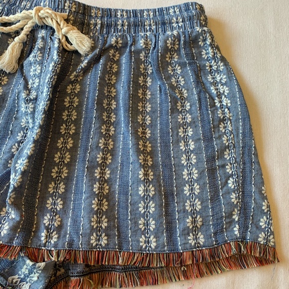 Mossimo shorts - Picture 4 of 6